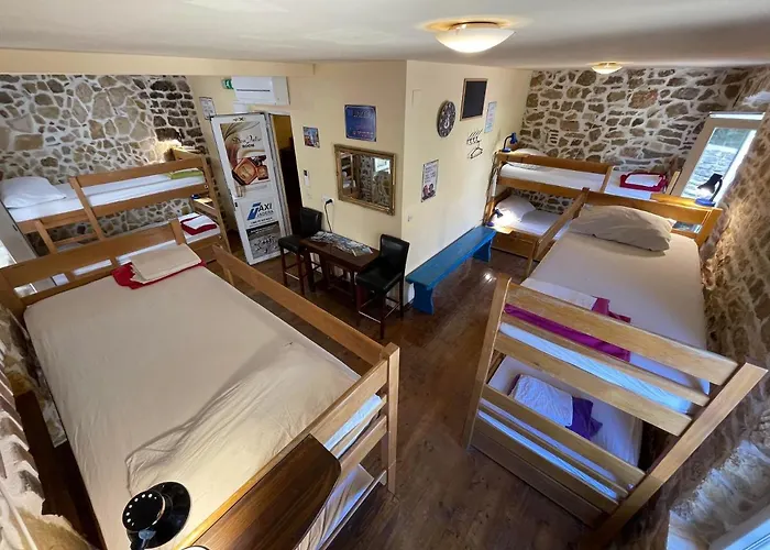 Tequila Bar Hostel (Adults Only)